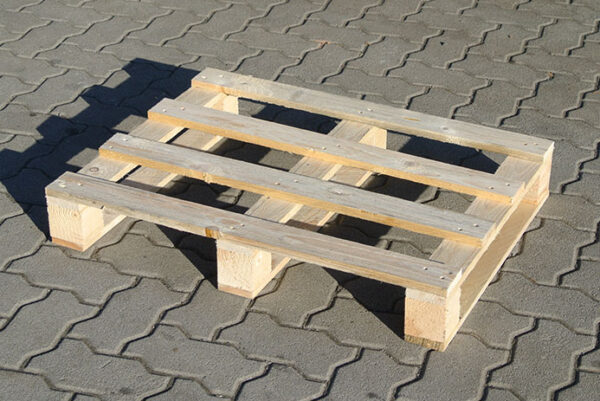 produzione di pallet in legno 600X800